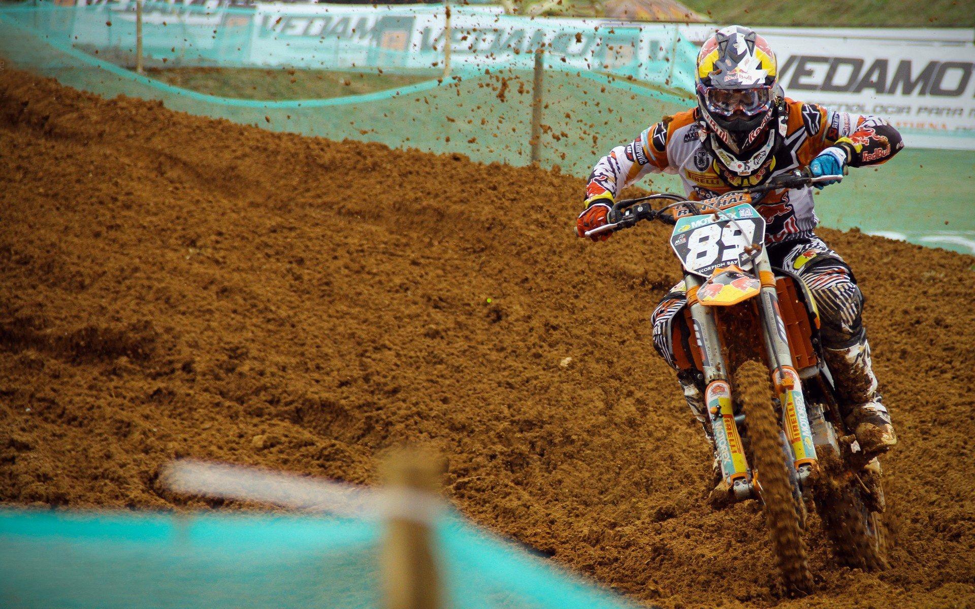 中超2025赛季圆满落幕,海港队勇夺队史第二冠,深圳与大连人遗憾降级